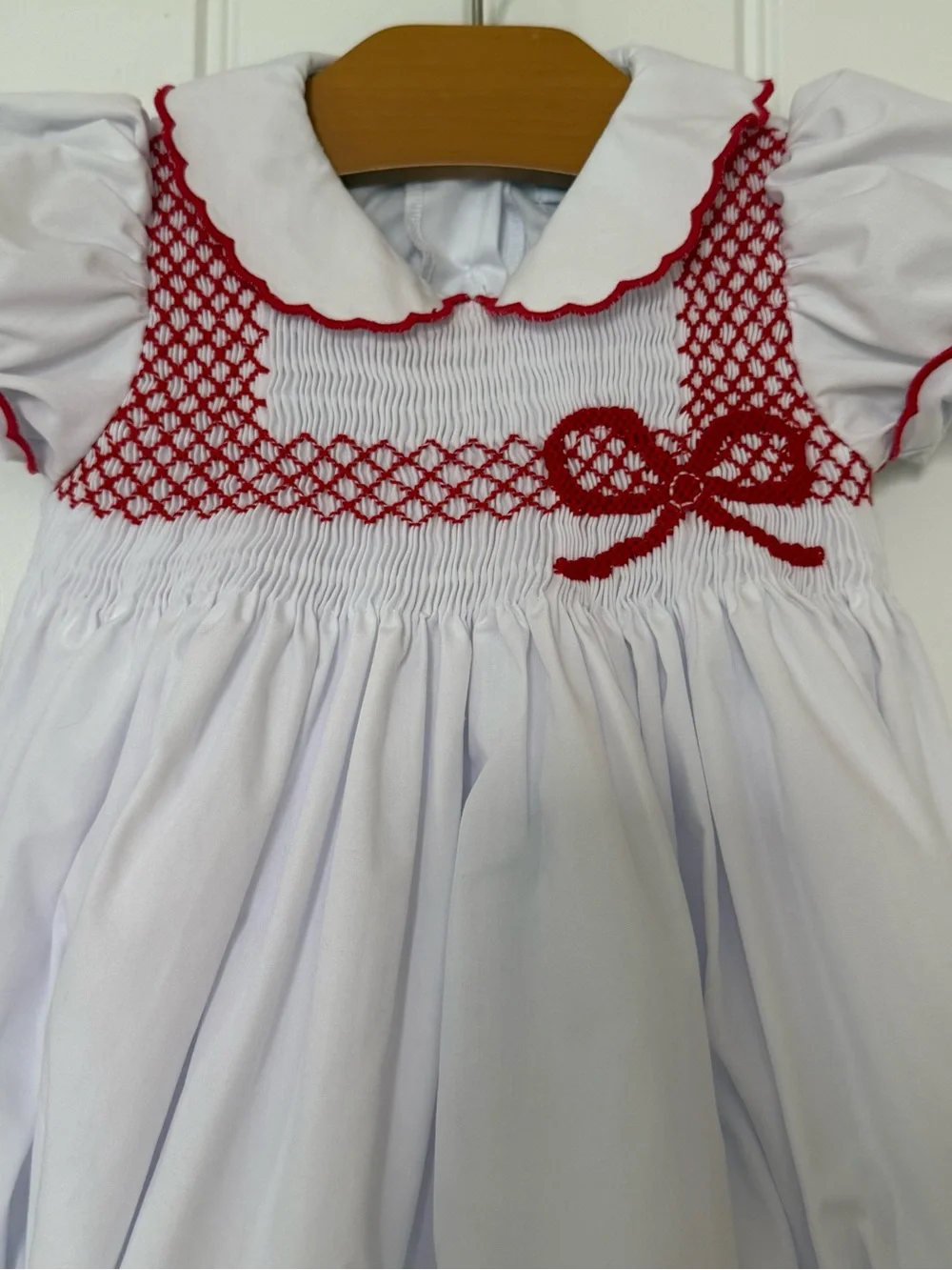 Henry Duvall Eloise Hand-Smocked Bubble Romper Red & White Size 6-12 Months